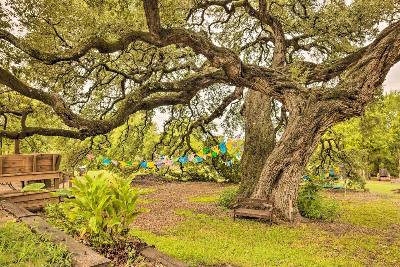 The Gathering Place Brenham Home On 6 Acres Exterior foto